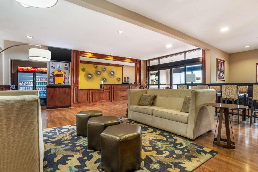 Best Western Plus Circle Inn Ентърпрайз Екстериор снимка