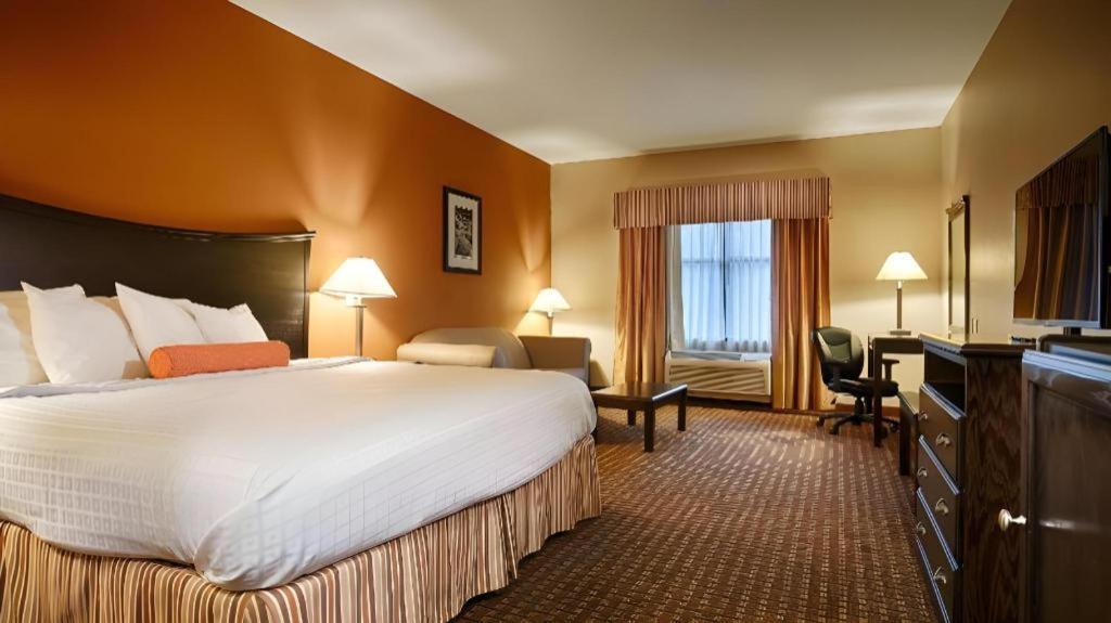 Best Western Plus Circle Inn Ентърпрайз Екстериор снимка
